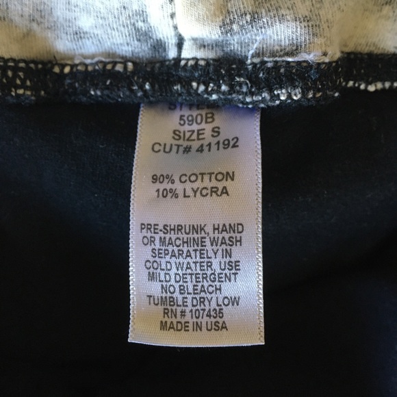 Hard Tail Yoga Pants - Picture 5 of 10